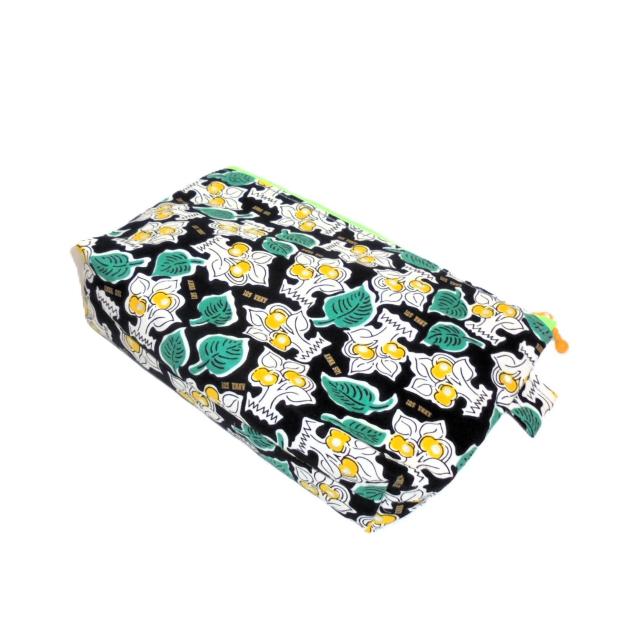 【21p幅】◆ANNA SUI◆アナスイ◆黄色チェリー×黒地◆ファスナーポーチ < 女性ファッション 【21p幅】◆ANNA SUI◆アナスイ◆黄色チェリー×黒地◆ファスナーポーチ < 女性ファッションの