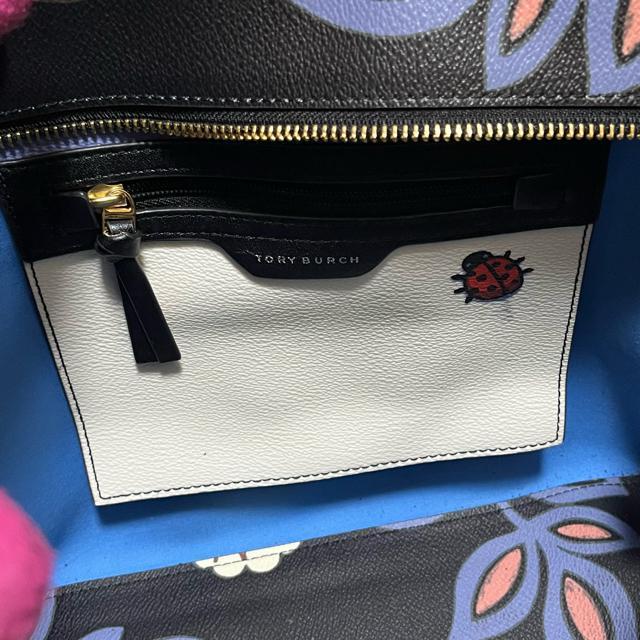 【トリーバーチ】 2WAYトートバッグ & ショルダー 花柄 PVCレザー TORY BURCH < ブランド 【トリーバーチ】 2WAYトートバッグ & ショルダー 花柄 PVCレザー TORY BURCH < ブランドの