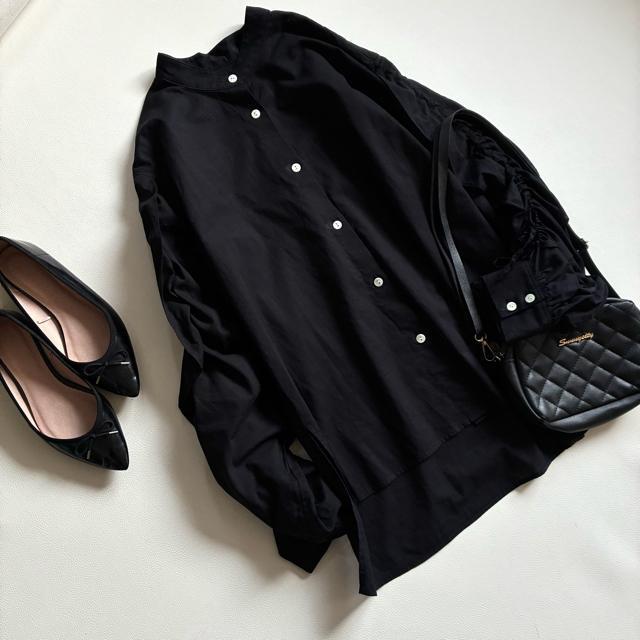 ◆美品◆ウンディッチノーベ◆フリルスリーブコットンブラウス◆長袖◆黒◆ゆったりM < 女性ファッション ◆美品◆ウンディッチノーベ◆フリルスリーブコットンブラウス◆長袖◆黒◆ゆったりM < 女性ファッションの