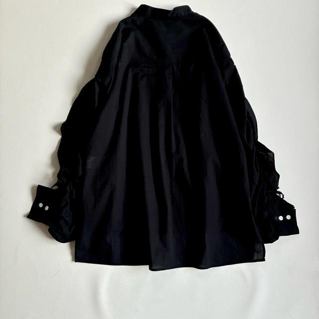 ◆美品◆ウンディッチノーベ◆フリルスリーブコットンブラウス◆長袖◆黒◆ゆったりM < 女性ファッション ◆美品◆ウンディッチノーベ◆フリルスリーブコットンブラウス◆長袖◆黒◆ゆったりM < 女性ファッションの