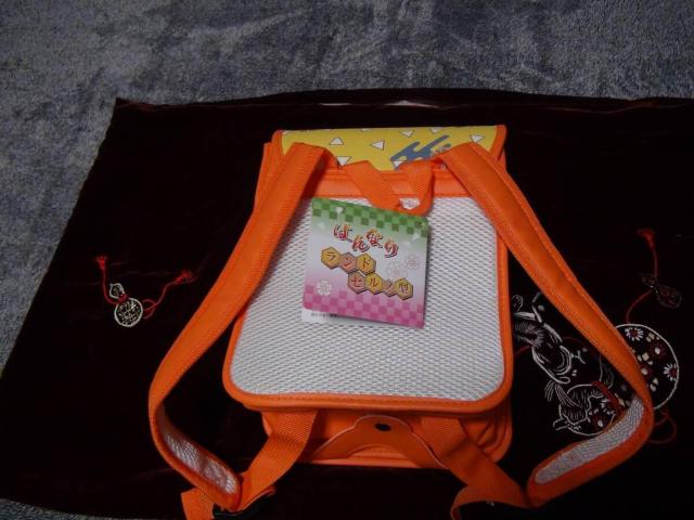 はんなり ランドセル型リュック 新品タグ付き ! 。 < 女性ファッション  はんなり ランドセル型リュック 新品タグ付き ! 。 < 女性ファッションの