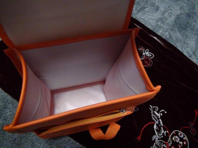 はんなり ランドセル型リュック 新品タグ付き ! 。 < 女性ファッション  はんなり ランドセル型リュック 新品タグ付き ! 。 < 女性ファッションの