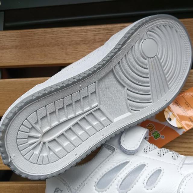 新品 18.5cm スニーカー ホワイト 子供靴 キッズ 靴 シューズ < キッズ/ベビー  新品 18.5cm スニーカー ホワイト 子供靴 キッズ 靴 シューズ < キッズ/ベビーの