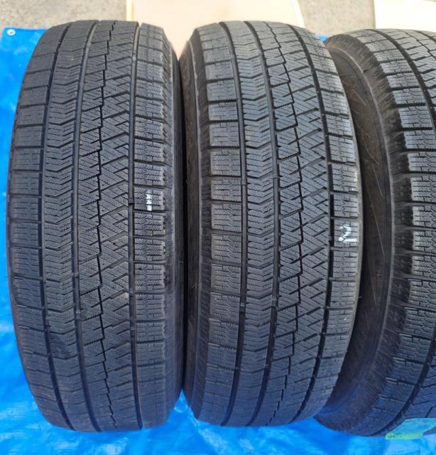 バリ溝 年式20 スタッドレス タイヤブリヂストン BLIZZAK VRX2 16インチ195/65R16 92Q タイヤのみ4本 < 自動車/バイク バリ溝 年式20 スタッドレス タイヤブリヂストン BLIZZAK VRX2 16インチ195/65R16 92Q タイヤのみ4本 < 自動車/バイク