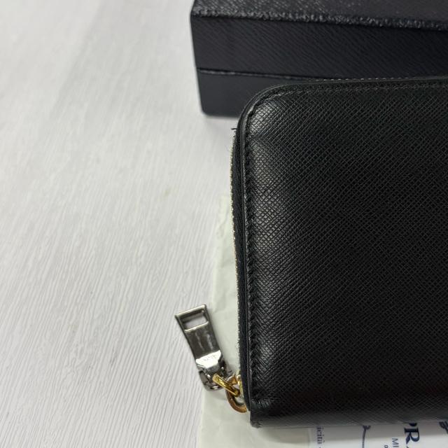 プラダ PRADA 財布 長財布 サフィアーノ シャイン ラウンドファスナー レディース < ブランド プラダ PRADA 財布 長財布 サフィアーノ シャイン ラウンドファスナー レディース < ブランドの