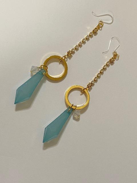 【樹脂ピアス】ペンデュラム風ビーズとダイヤレーンのピアス < 女性アクセサリー/時計  【樹脂ピアス】ペンデュラム風ビーズとダイヤレーンのピアス  < 女性アクセサリー/時計の