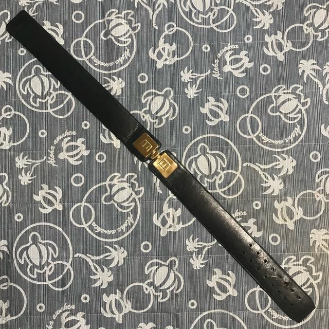 激レア 正規品 シャネル パヒュームボトルデザイン ベルト レザー ゴールド < ブランド 激レア 正規品 シャネル パヒュームボトルデザイン ベルト レザー ゴールド < ブランドの