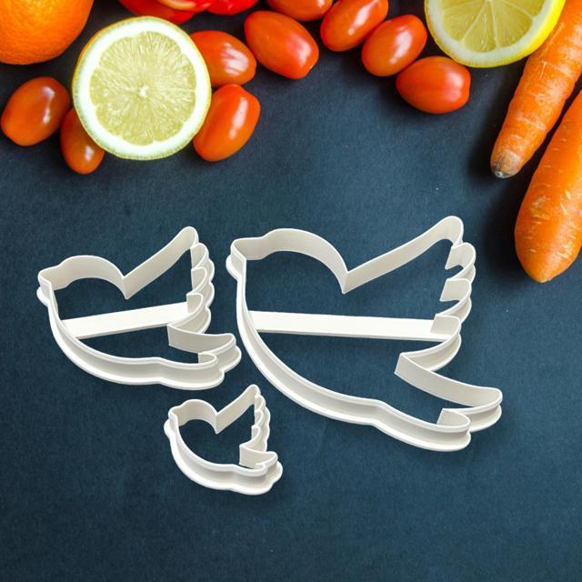 鳥の形 ハトの形 クッキー型 3個セット 抜き型 粘土型 お菓子作り 弁当 粘土 < グルメ/ドリンク  鳥の形 ハトの形 クッキー型 3個セット 抜き型 粘土型 お菓子作り 弁当 粘土  < グルメ/ドリンクの