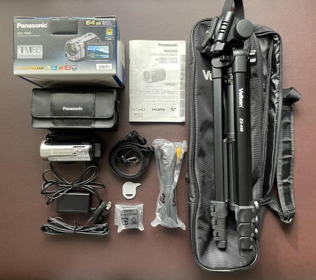 ■ハンディカメラ/三脚【Panasonic HDC-TM60/Velbon EX-440】良品■ < 家電/AV ■ハンディカメラ/三脚【Panasonic HDC-TM60/Velbon EX-440】良品■ < 家電/AVの