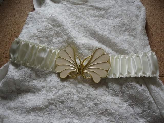ホワイト&ゴールド系 バタフライベルト < 女性ファッション ホワイト&ゴールド系 バタフライベルト < 女性ファッションの