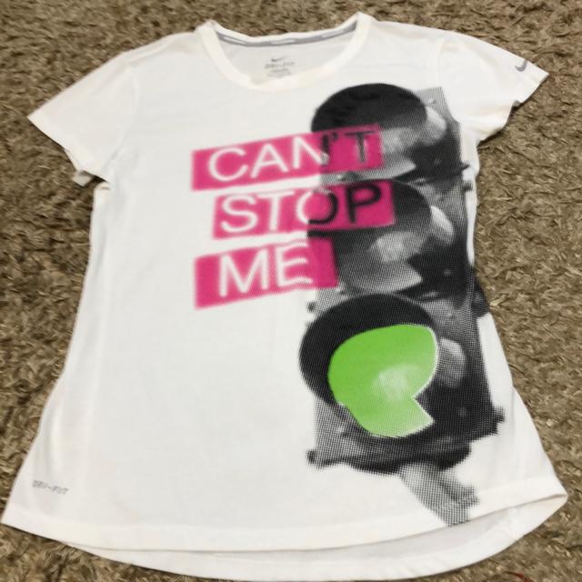 送料無料 レディースTシャツ レディースナイキトップス M < ブランド  送料無料 レディースTシャツ レディースナイキトップス M  < ブランドの