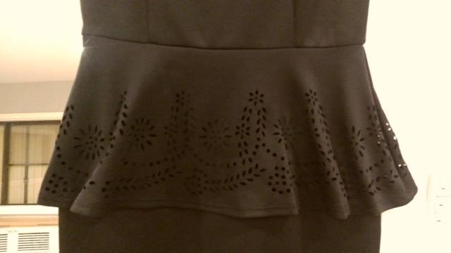 黒ミニワンピース ペプラム部分かぎ針 Sサイズ < 女性ファッション  黒ミニワンピース ペプラム部分かぎ針 Sサイズ < 女性ファッションの