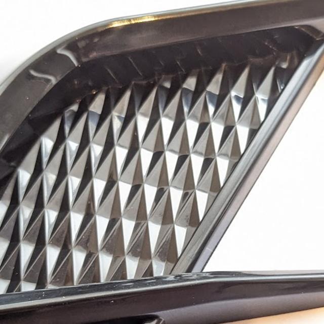 リアフェンダー&フロントフェンダー両用ダミーダクト左右 カーボン調汎用ダクト 柔軟素材で曲面もOK 愛車がレーシーに大変身 < 自動車/バイク リアフェンダー&フロントフェンダー両用ダミーダクト左右 カーボン調汎用ダクト 柔軟素材で曲面もOK 愛車がレーシーに大変身 < 自動車/バイク