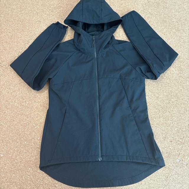 Mサイズ 長袖マウンテンパーカー フィッシュテールジャンパー ティゴラTIGORA 黒 防風 < 女性ファッション  Mサイズ 長袖マウンテンパーカー フィッシュテールジャンパー ティゴラTIGORA 黒 防風 < 女性ファッションの