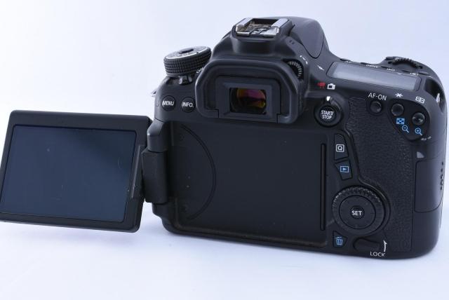 Canon EOS 70D + BG-E14 obe[Obv EF 80-200mm f4.5-5.6@YZbg  Ɠd/AV 