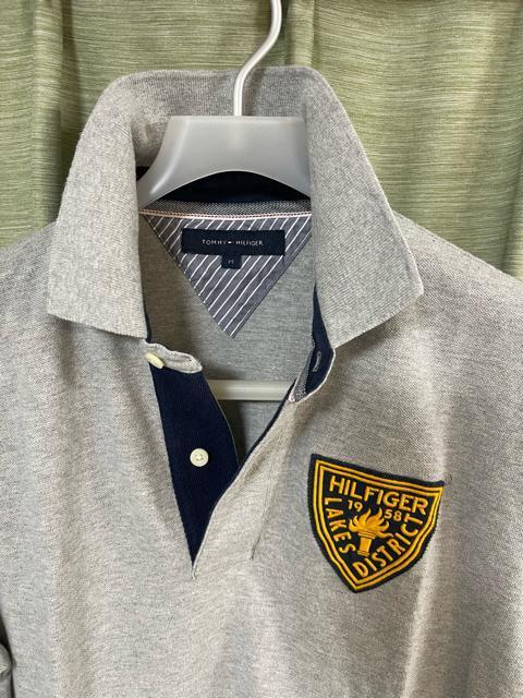 トミーヒルフィガーTOMMY HILFIGERコットンワッペン半袖ポロシャツ アメカジサーフミリタリービジネススーツMグレーゴルフ < 男性ファッション トミーヒルフィガーTOMMY HILFIGERコットンワッペン半袖ポロシャツ アメカジサーフミリタリービジネススーツMグレーゴルフ < 男性ファッションの