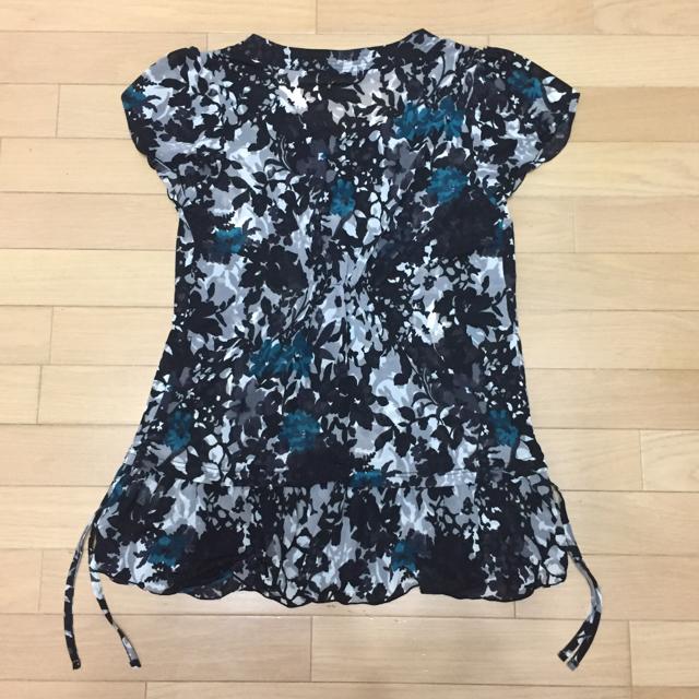 柔らか 裾フリル 半袖チュニック 花柄 < 女性ファッション  柔らか 裾フリル 半袖チュニック 花柄 < 女性ファッションの