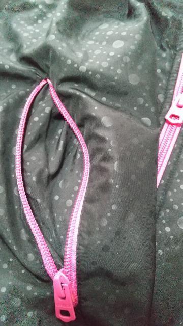 黒のジャンパー★スポーツ◆シャカシャカアウター◆Msize 美品 < キッズ/ベビー  黒のジャンパー★スポーツ◆シャカシャカアウター◆Msize 美品 < キッズ/ベビーの