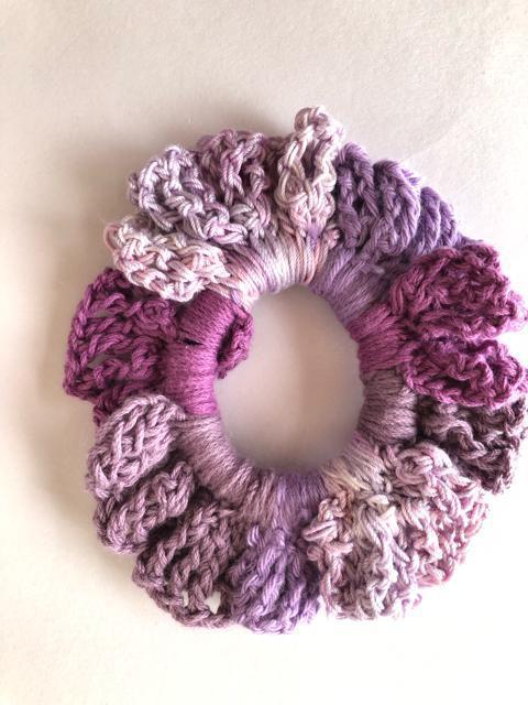 ハンドメイド シュシュ パープル グラデーションカラー < 女性ファッション  ハンドメイド シュシュ パープル グラデーションカラー < 女性ファッションの