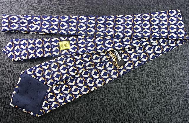 Ki ɔi CHANEL Vl VNlN^C RR}[N yJ  uh 