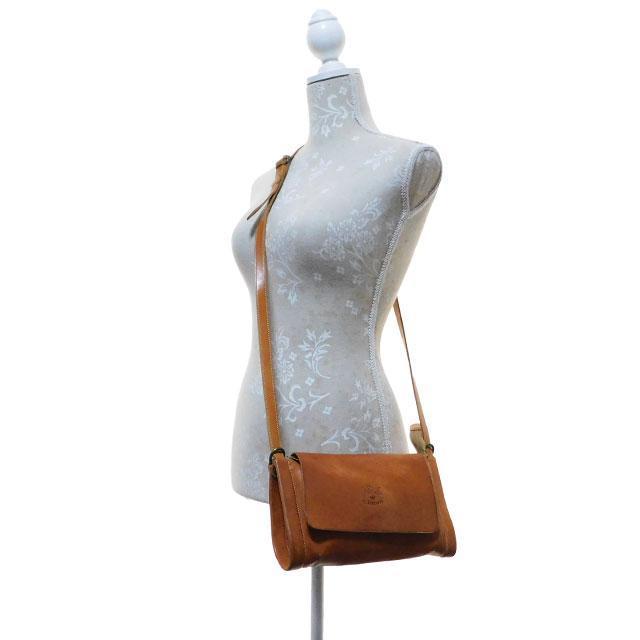 1000�~ IL BISONTE �C���r�]���e �V�����_�[�o�b�O �{�f�B�N���X�o�b�O ���U�[ �C�^���A�� �� �u�����h�� 