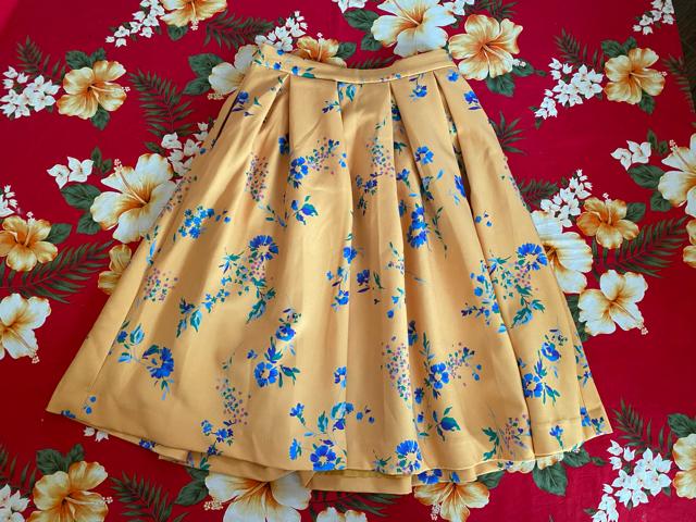 トランテアンソンドゥモード☆綺麗な山吹色☆花柄フレアスカート < ブランド  トランテアンソンドゥモード☆綺麗な山吹色☆花柄フレアスカート < ブランドの