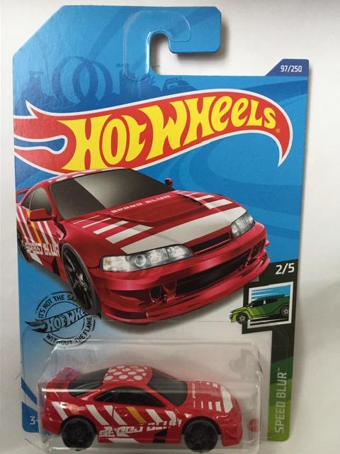 ホットウィール・カスタム01 アキュラ インテグラGSR 赤(他も < ホビー  ホットウィール・カスタム01 アキュラ インテグラGSR 赤(他も  < ホビーの