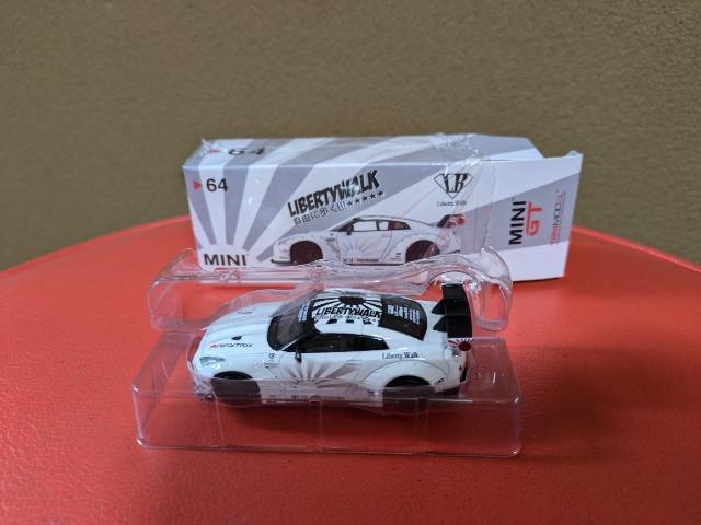 miniGT LBWorks Nissan GT-R White oeB[EH[N
