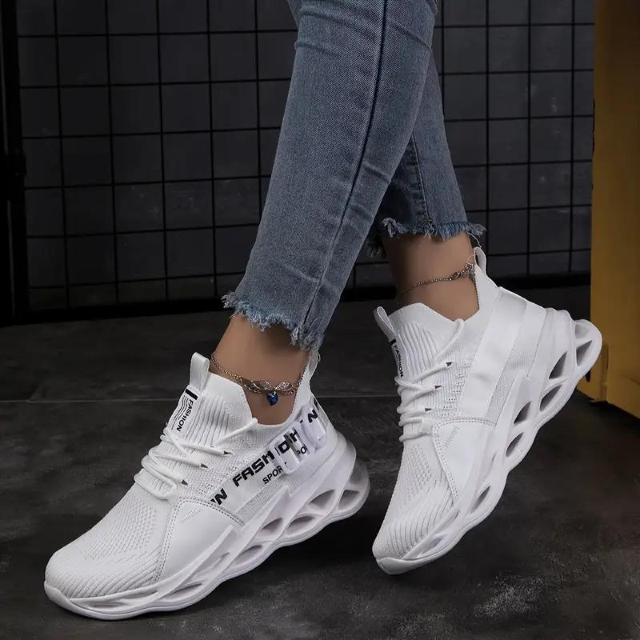 ����������1990�~�������̃\���b�h�J���[�̃j�b�g�X�j�[�J�[�A���[�X�A�b�v�\�t�g�\�[���v���b�g�t�H�[���V���[�Y�i���{�T�C�Y24�j��