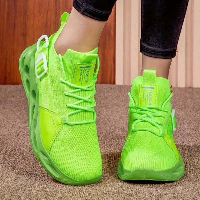 ����������1990�~�������̃\���b�h�J���[�̃j�b�g�X�j�[�J�[�A���[�X�A�b�v�\�t�g�\�[���v���b�g�t�H�[���V���[�Y�i���{�T�C�Y24�j��