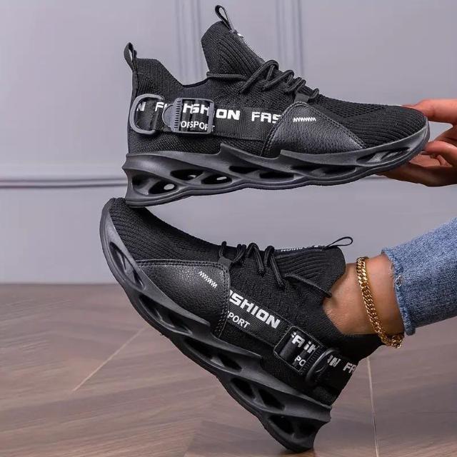 ����������1990�~�������̃\���b�h�J���[�̃j�b�g�X�j�[�J�[�A���[�X�A�b�v�\�t�g�\�[���v���b�g�t�H�[���V���[�Y�i���{�T�C�Y24�j��