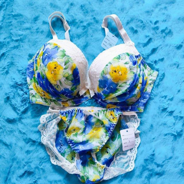 エロカワッ.。。F80×L。。。水彩画フラワー柄シフォンブラジャー&ショーツセット。。グラマー大きいサイズ花柄レース < 女性ファッション  エロカワッ.。。F80×L。。。水彩画フラワー柄シフォンブラジャー&ショーツセット。。グラマー大きいサイズ花柄レース  < 女性ファッションの