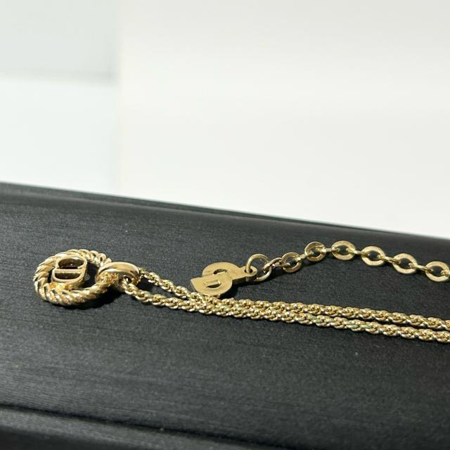 i ChristianDior fBI[ CD S lbNX y_h S[h  uh 