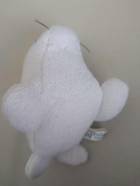 ふわふわかわいい 白いアザラシ ぬいぐるみ マスコット キーホルダーにも < おもちゃ ふわふわかわいい 白いアザラシ ぬいぐるみ マスコット キーホルダーにも < おもちゃの