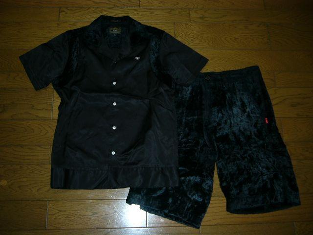 WTAPSダブルタップス半袖セットアップ黒Sシャツショーツファー < ブランド  WTAPSダブルタップス半袖セットアップ黒Sシャツショーツファー  < ブランドの