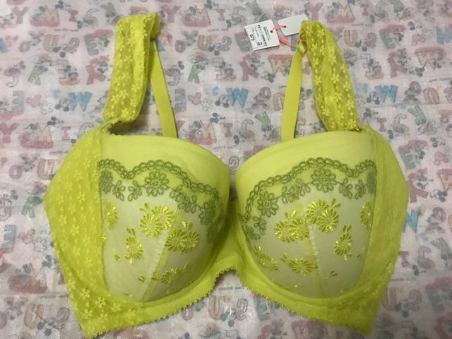 Vi@AX^C gv   uW[G75  t@bV 