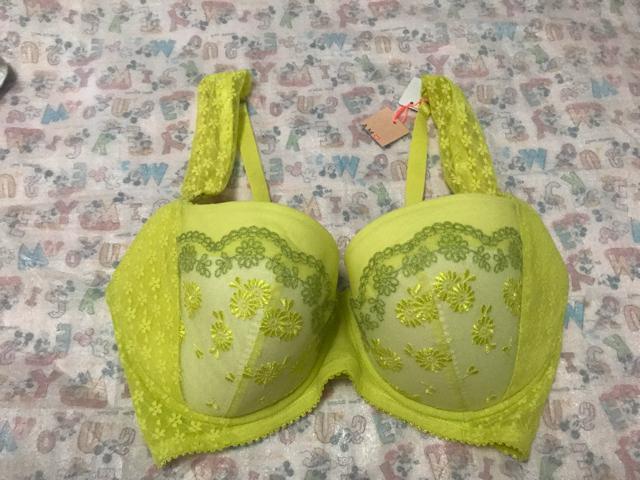 Vi@AX^C gv   uW[G75  t@bV 