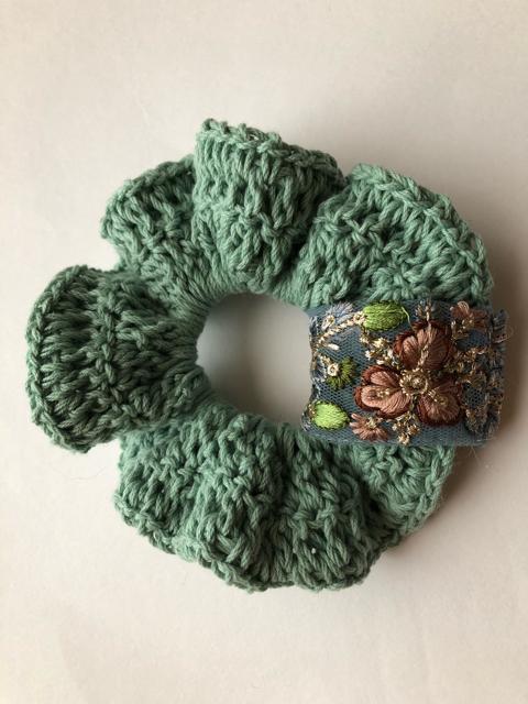 ハンドメイド 二重シュシュ グリーン コットン インドレース < 女性ファッション  ハンドメイド 二重シュシュ グリーン コットン インドレース < 女性ファッションの