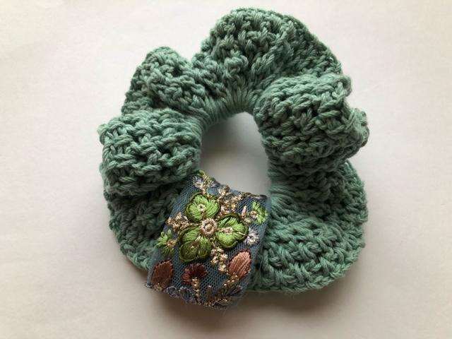 ハンドメイド 二重シュシュ グリーン コットン インドレース < 女性ファッション  ハンドメイド 二重シュシュ グリーン コットン インドレース < 女性ファッションの