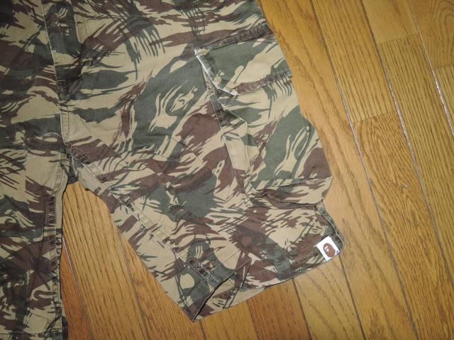 A BATHING APE アベイシングエイプ カモフラ柄 6ポケカーゴ ショーツ S 迷彩 ハーフパンツ < ブランド A BATHING APE アベイシングエイプ カモフラ柄 6ポケカーゴ ショーツ S 迷彩 ハーフパンツ < ブランドの