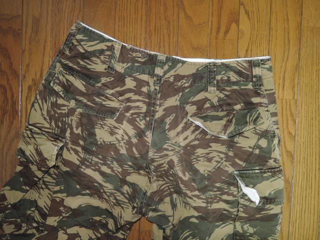 A BATHING APE アベイシングエイプ カモフラ柄 6ポケカーゴ ショーツ S 迷彩 ハーフパンツ < ブランド A BATHING APE アベイシングエイプ カモフラ柄 6ポケカーゴ ショーツ S 迷彩 ハーフパンツ < ブランドの