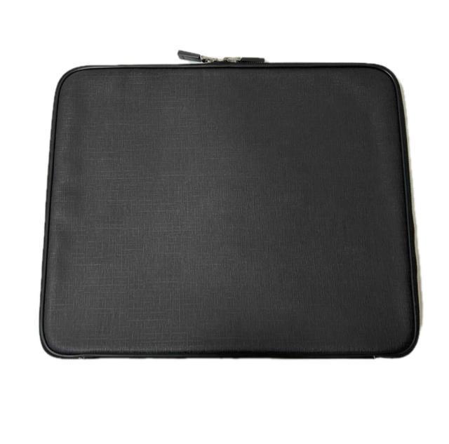美品 GUCCIグッチ インターロッキングG タブレットケース クラッチバッグ < ブランド  美品 GUCCIグッチ インターロッキングG タブレットケース クラッチバッグ < ブランドの