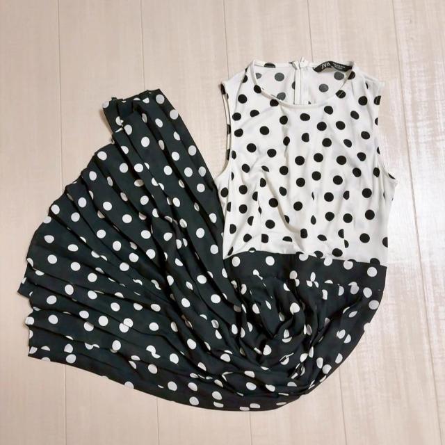 ◆ZARA/ザラ◆ドット柄プリーツマキシワンピ★モノトーン×ドットXS♪シンプル秋コーデ < ブランド  ◆ZARA/ザラ◆ドット柄プリーツマキシワンピ★モノトーン×ドットXS♪シンプル秋コーデ  < ブランドの