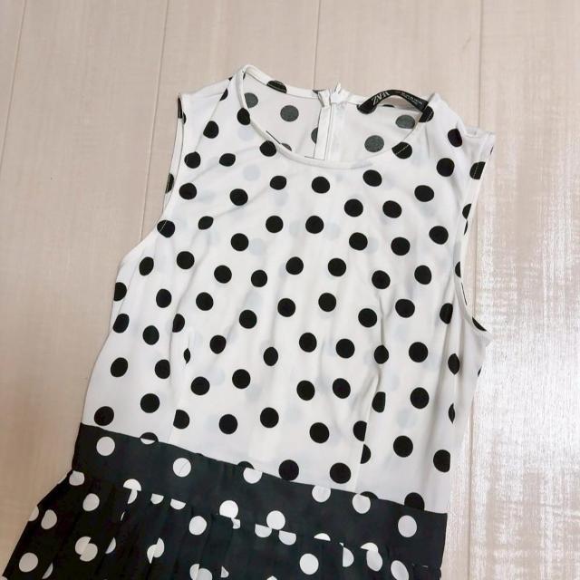 ◆ZARA/ザラ◆ドット柄プリーツマキシワンピ★モノトーン×ドットXS♪シンプル秋コーデ < ブランド  ◆ZARA/ザラ◆ドット柄プリーツマキシワンピ★モノトーン×ドットXS♪シンプル秋コーデ < ブランドの