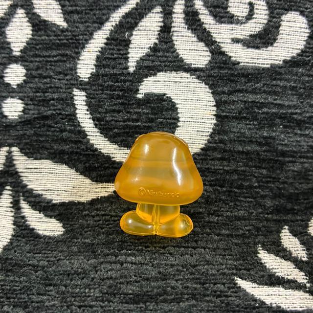 ★マリオ★クリボー★マスコット★クリア★黄色 < ホビー  ★マリオ★クリボー★マスコット★クリア★黄色 < ホビーの
