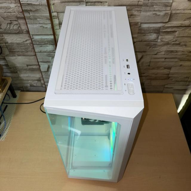 �y�������ȊO�V�i�z�Q�[�~���OPC Ryzen7 7800X3D RX9070XT SSD1TB ������32GB 850W �� PC�{��/���Ӌ@��� 