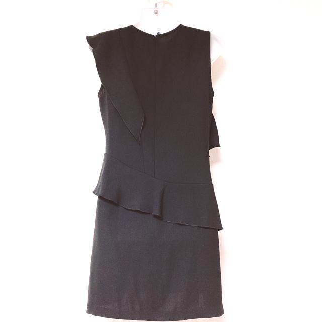 Zarablackフリルミディアムワンピースドレスブラック黒ザラ < ブランド Zarablackフリルミディアムワンピースドレスブラック黒ザラ < ブランドの