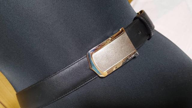 正規美 カルティエ アルディロン ロング2Cプレートバックル ベルト 黒×茶 調節可 メンズ○ビジネス スーツ 男女兼用 < ブランド  正規美 カルティエ アルディロン ロング2Cプレートバックル ベルト 黒×茶 調節可 メンズ○ビジネス スーツ 男女兼用 < ブランドの
