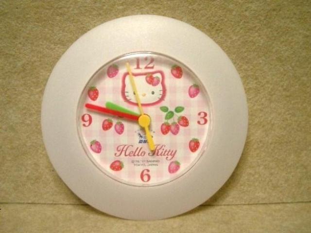 ◆ハローキティ<キティちゃん掛け時計 > < おもちゃ  ◆ハローキティ<キティちゃん掛け時計 >  < おもちゃの