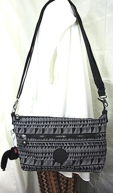 500~X^Kii@LvO@3WAY@g[g V_[obN@΂߂\@S`[t@O\